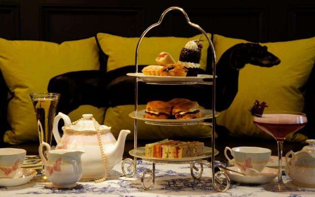 The Mandeville Hotel