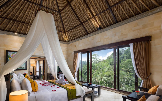 Отель Royal Pita Maha