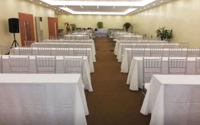 Parkway Hotel