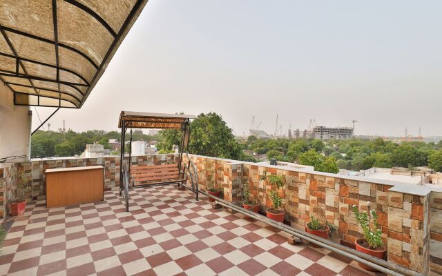OYO 15378 Ratna Palace