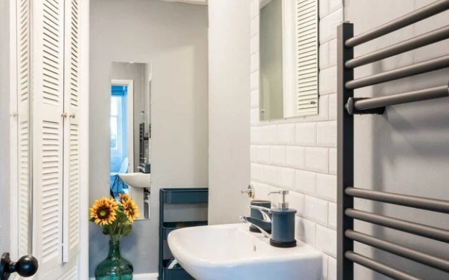 Stunning Flat Near the Beach & Trains