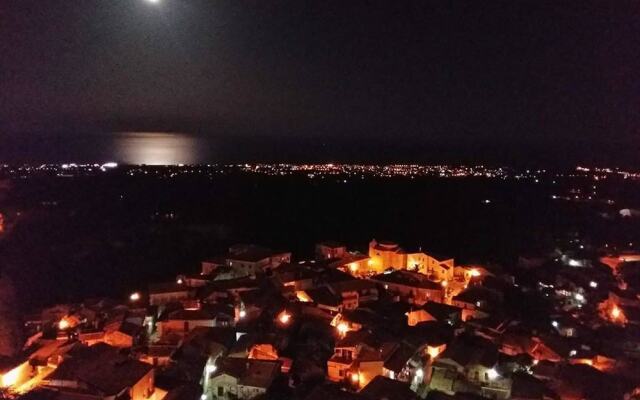 House With 3 Bedrooms in Gerace, With Wonderful sea View and Furnished