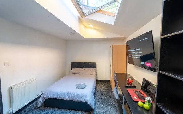 Studio Close to University of Birmingham