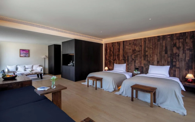 Mucheng Xichi Snow Mountain Art Resort