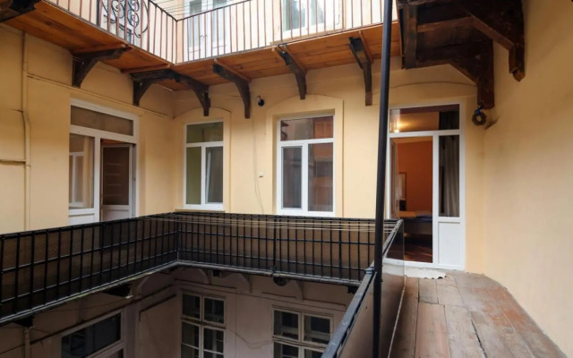 The MAIN square! 2 separated bedrooms, balcony