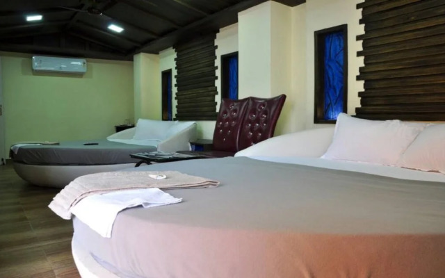 Hotel Anandhiram Heritage