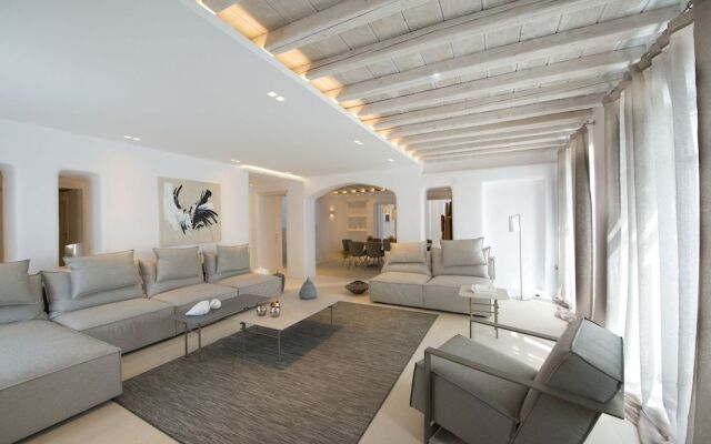 Villa Zircon