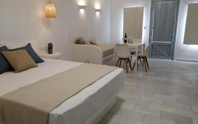 Plaka's house