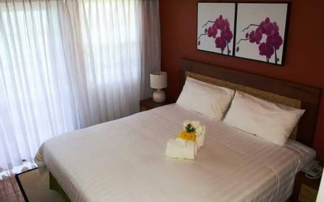 The Flamboyant Hotel & Villas