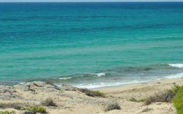 Beautiful Mansion in Torricella with Swimming Pool