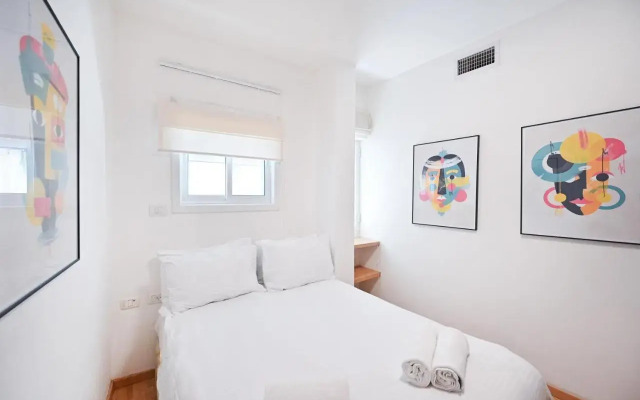 Pretty 2BR in Ben Gurion Blvd by HolyGuest