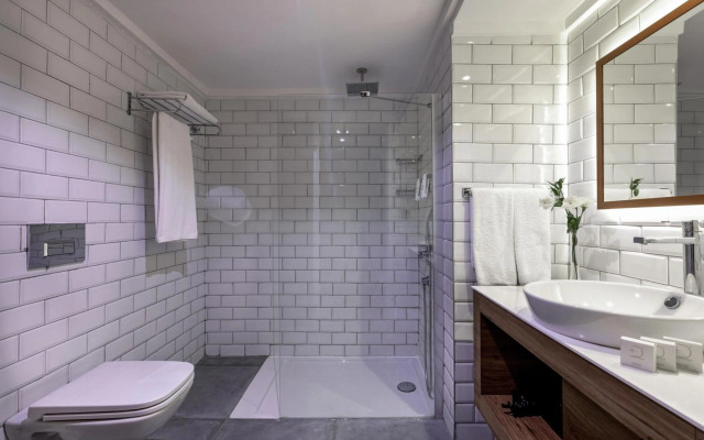 Design Plus Seya Beach Hotel