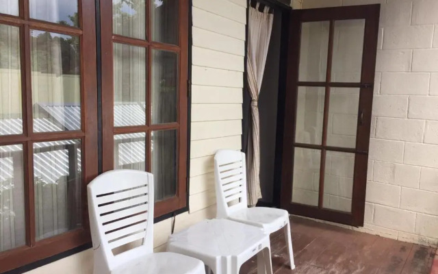 Tropical Garden Bungalow