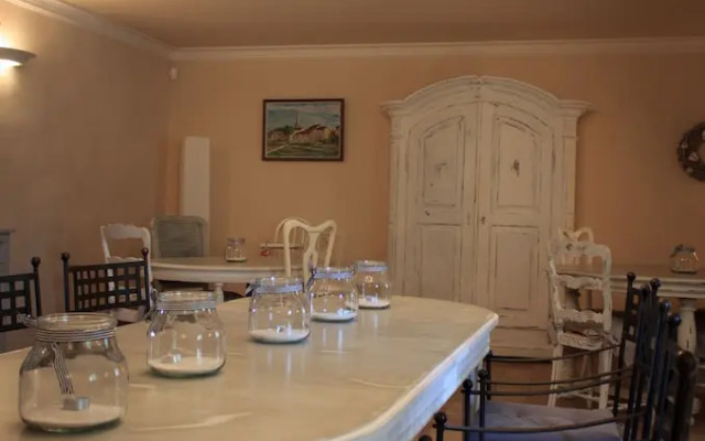 Les Carmes and spa