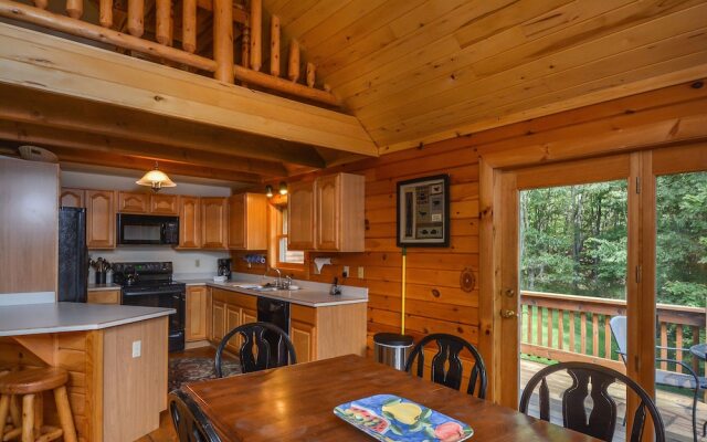 Lucky Bear Lodge 5 Bedroom House