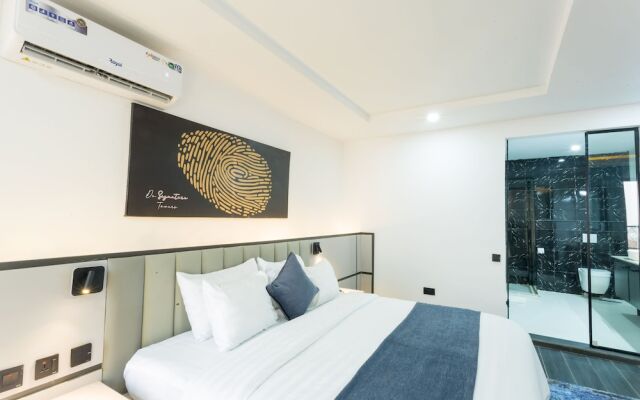 De Signature Tower Hotels & Suites