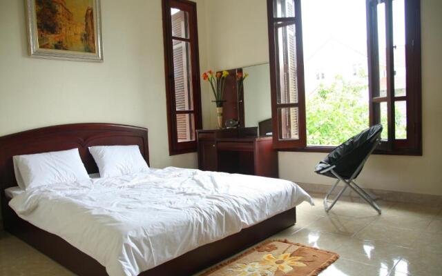 Ha Long Lily Homestay