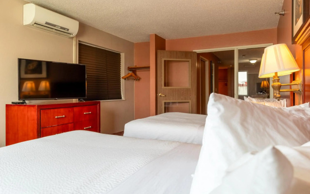 Norland Inn and Suites Roseau