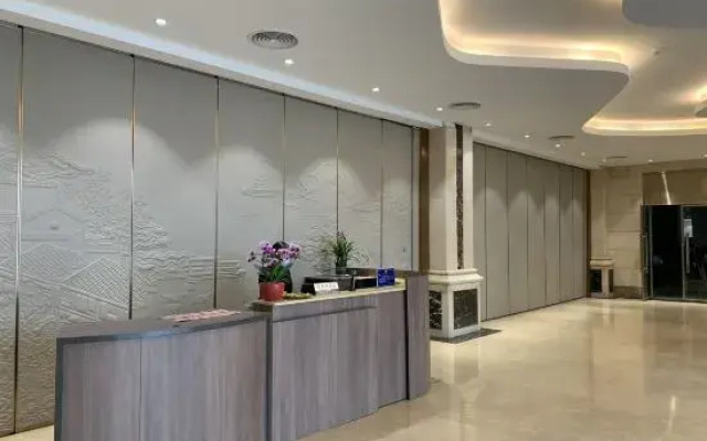 Harbour Hotel
