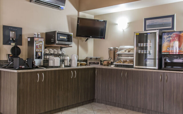 Econo Lodge Thunder Bay