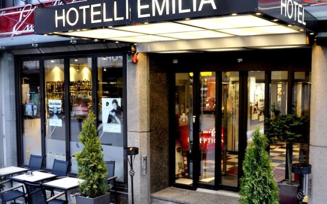 Hotelli Emilia