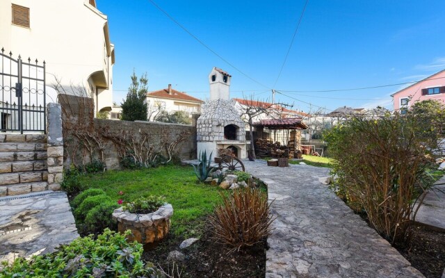 Spacious Apartment in Zadar With Private Terrace