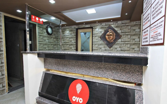 OYO 4848 3 Square Inn