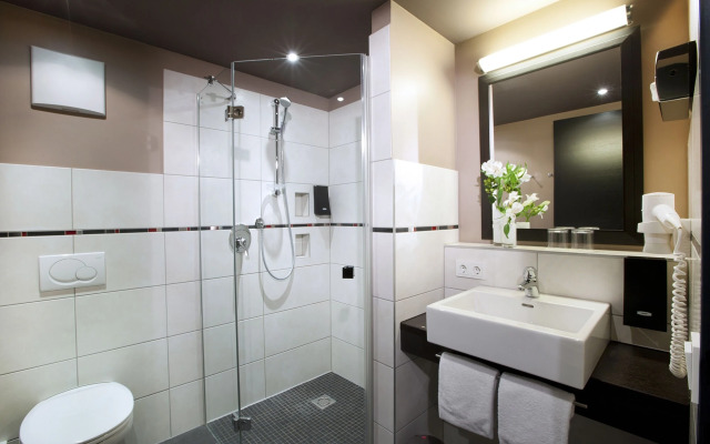 Lindner Hotel Eifeldorf Grüne Hölle Nürburgring