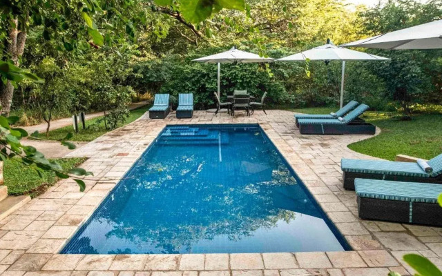 Mbano Manor Hotel Victoria Falls