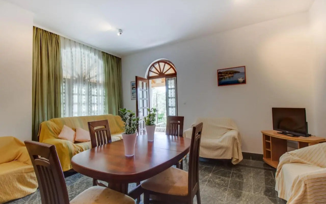 Apartments Franjo