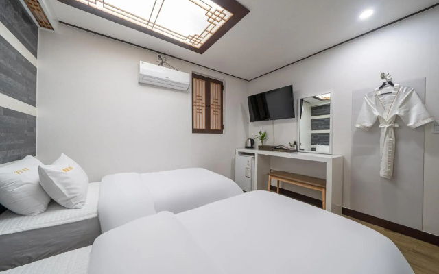 Kyoung Dong Hotel