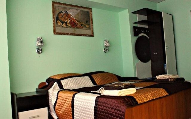 Guris Hotel - Hostel