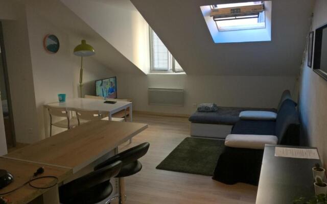 Rent4night Grenoble Europole