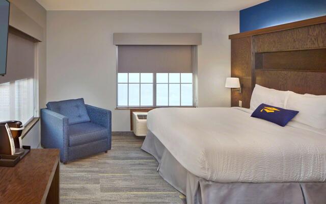 Scholar Morgantown, Tapestry Collection by Hilton