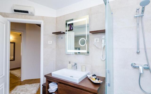 Apartment Maru Prestige