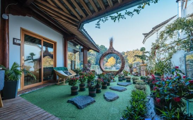 Yunshang Time Lake View Hot Spring Resort Homestay (Heshun Branch) – Outside – Baoshan