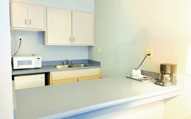 Illini Inn & Suites Hotel - Rantoul/Gifford/Champaign/Urbana