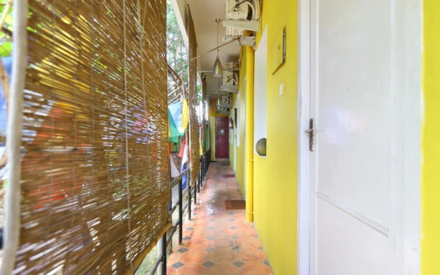 OYO 14440 Home Comfort 1BHK Near Auroville Beach