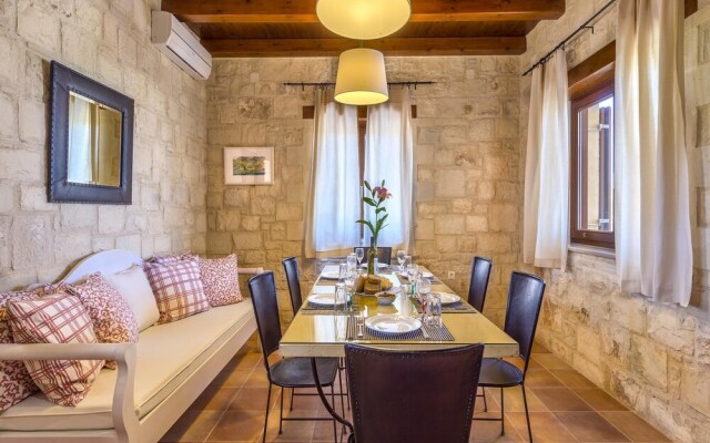 Azure Villa in Platanias