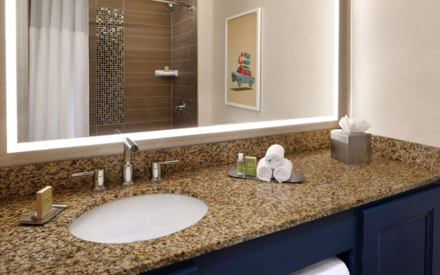 DoubleTree Suites by Hilton Orlando - Disney Springs® Area