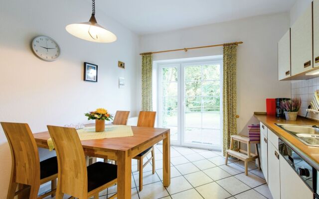 Spacious Holiday Home near River in Beckedorf