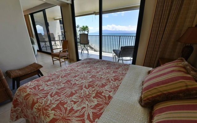 Hololani Resort