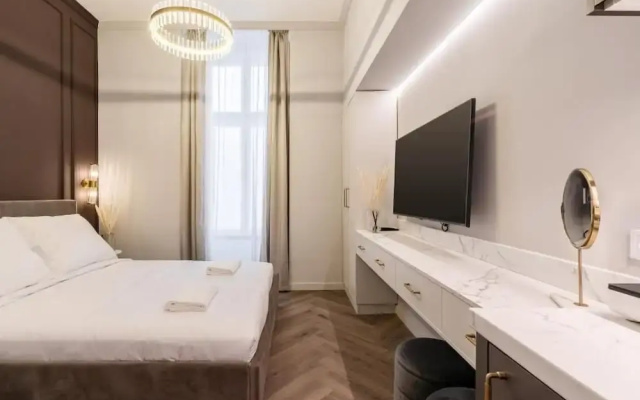 Arany Boutique Residence by BQA