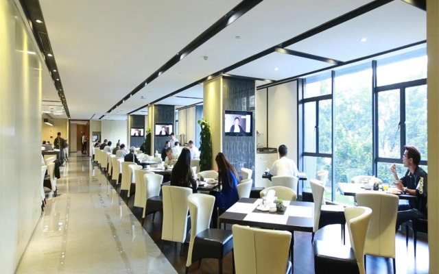 Yuwa Hotel