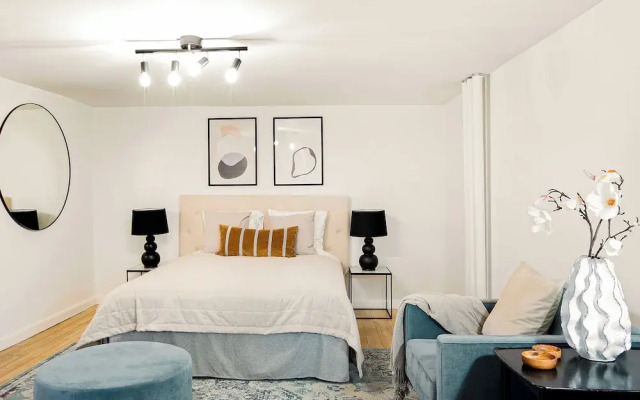 Sanders Tivoli 1- Lovely 2-bdr Apt Near Tivoli