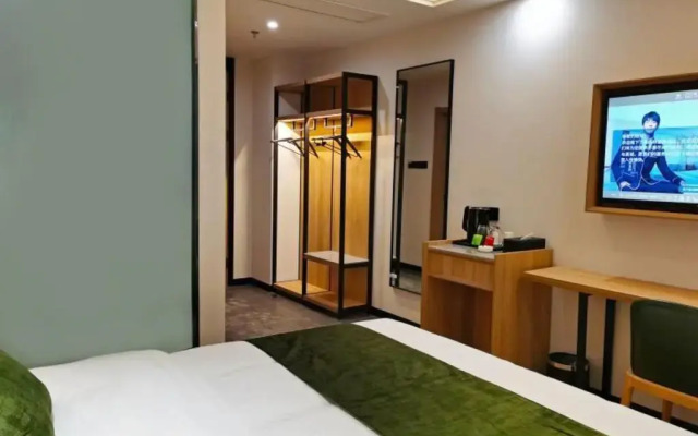 Greentree Inn Ankang Middle Bashan Road Business H