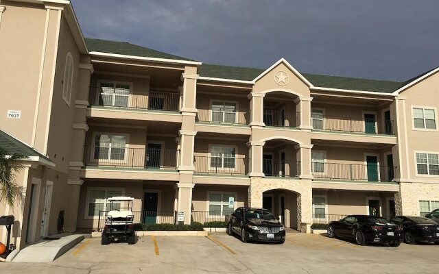 Southern Empress Lakeside Condominiums