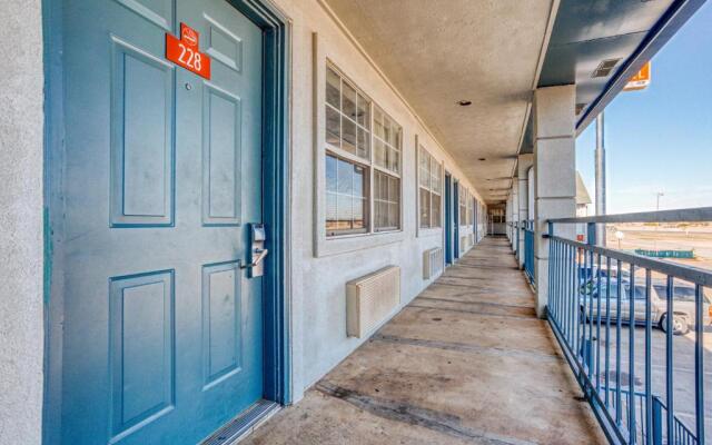 OYO Hotel Wichita Falls I-44 Sheppard Airforce