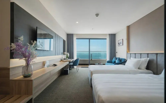 Wyndham Garden Legend Halong