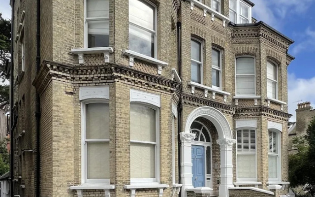 Stunning Victorian Mansion Apartment